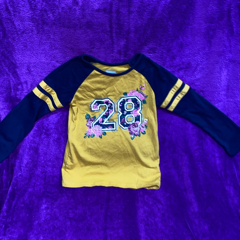 Girls tee shirt. Size 4t.